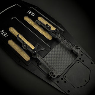 R1WURKS R1B Battery Mount, Inline, Carbon Fiber